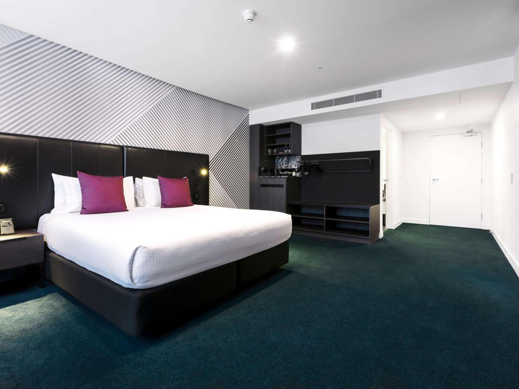 Movenpick Hotel Melbourne On Spencer Bagian luar foto